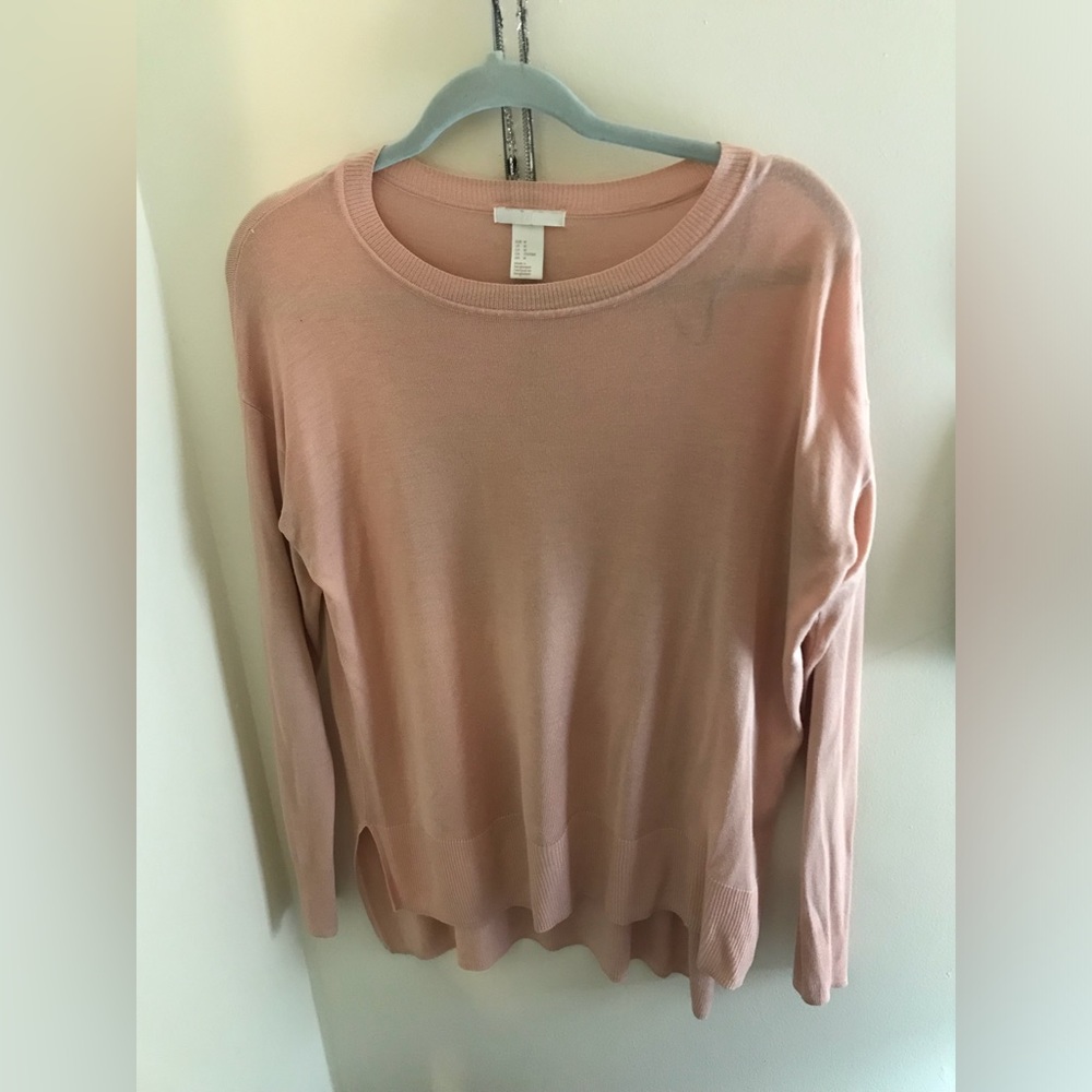 H&M thin sweater. Excellent for spring. Beautiful pink hue. Easteresque.